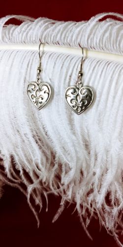 Heart and Fleur-de-Lis