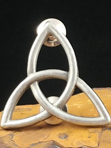 Trinity Knot Pin